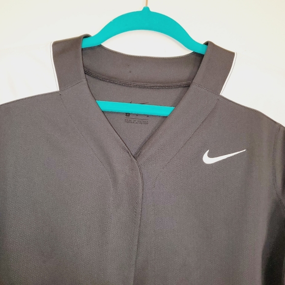 Nike NWT Short Sleeve Button Down Softball Jersey 155 - Picture 8 of 9